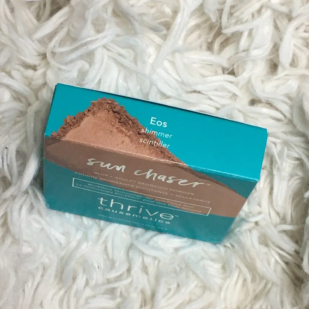 NIB Thrive Causemetics Sun Chaser Blur + Sculpt Bronzing Powder Color Eos USA